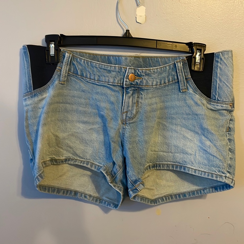 Isabel maternity midi denim shorts size 6.